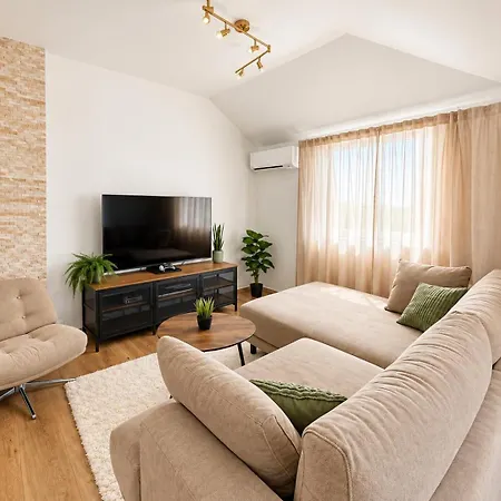 Sea-view 1br Near Dentaprime W/ Free Parking *
