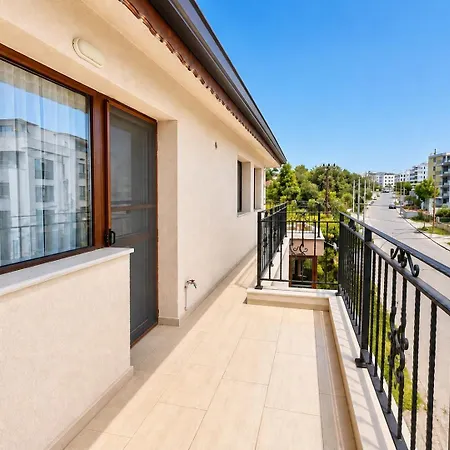 Sea-view 1br Near Dentaprime W/ Free Parking Apartament *